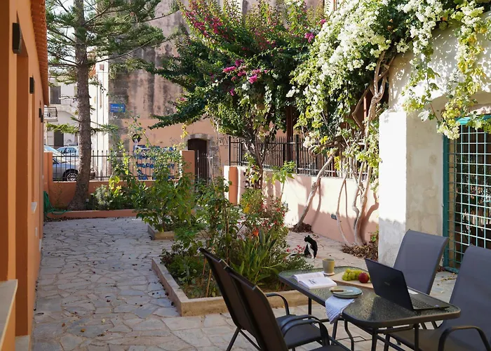 Lindas Convent Garden 1 * Chania (Crete)