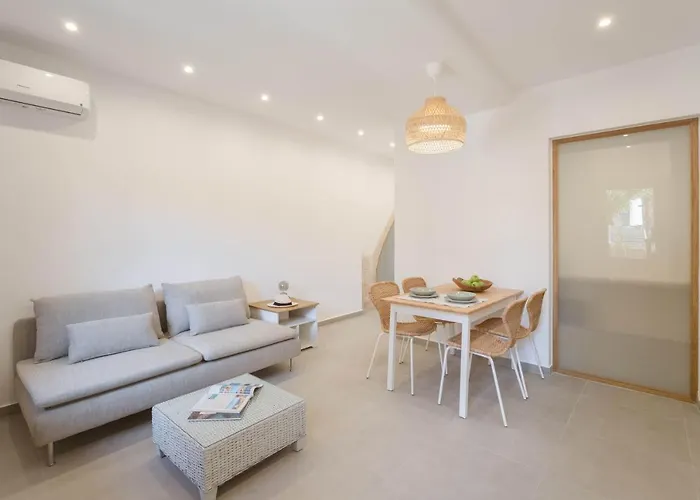 Lindas Convent Garden 1 Ханья