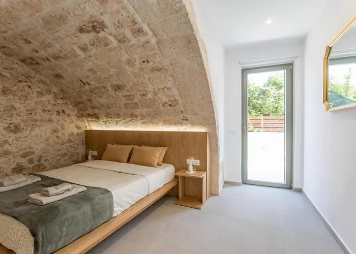 Lindas Convent Garden 1 Дом отдыха Ханья