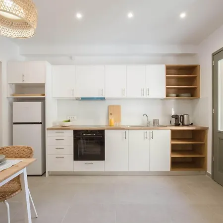 Lindas Convent Garden 1